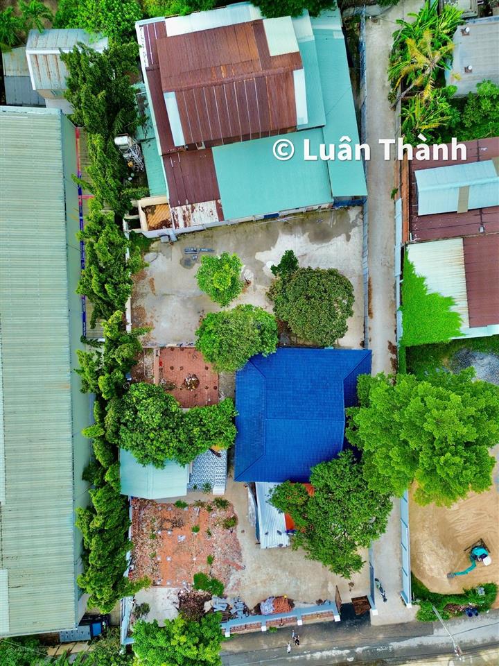 Giá rất ngộp  1600m2  20tỷ, hóc môn