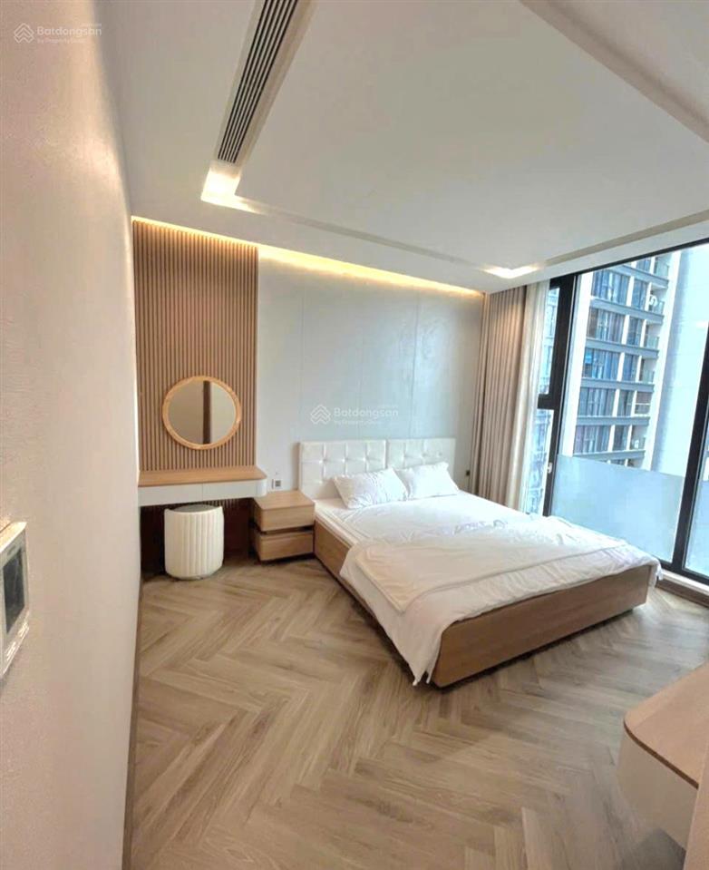 Bán gấp chung cư trần quý kiên cầu giấy 65m 3 phòng ngủ 6.5 tỷ