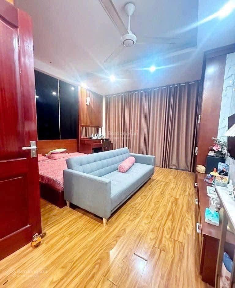 Bán nhà dân xây phạm tuấn tài 70m pl ô tô tránh ô chờ thang may 23.8 tỷ