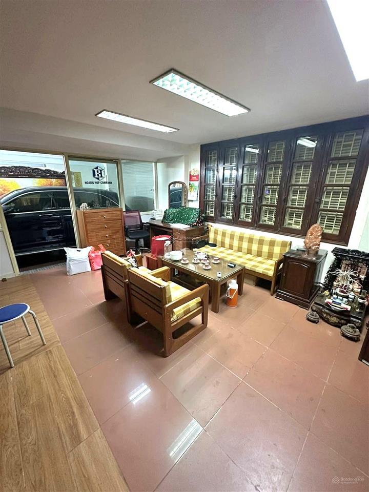 Dì mai nhờ bán nhà nguyễn văn huyên 60m pl vỉa hè ô tô tránh dừng đỗ 2 thoáng 26 tỷ