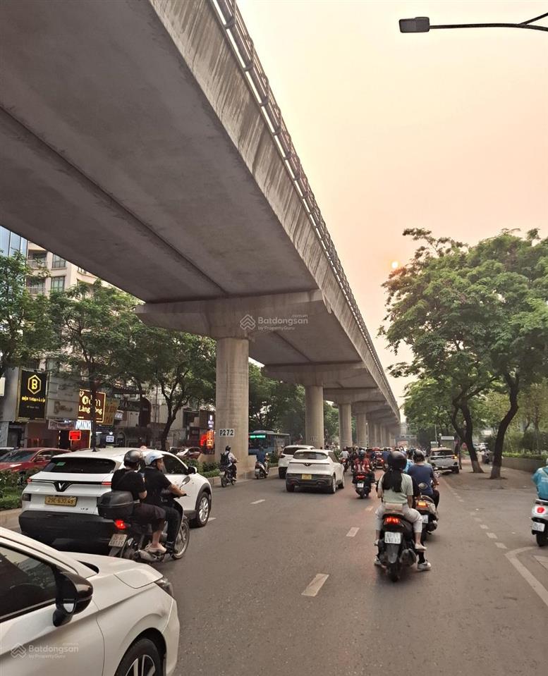 Bán nhà phố xuân thủy 36m 7 tầng thang máy sát phố 11 tỷ