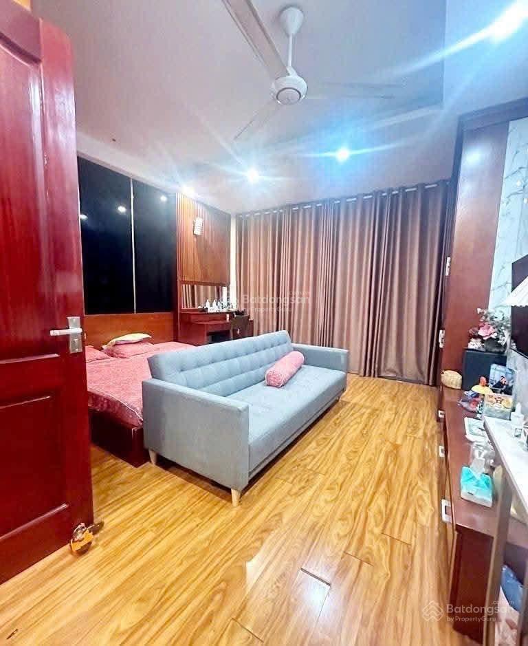 Bác hà bán nhà tự xây hoàng quốc việt phân lô vip ô tô tránh2 thoáng kinh doanh 55m 19 tỷ