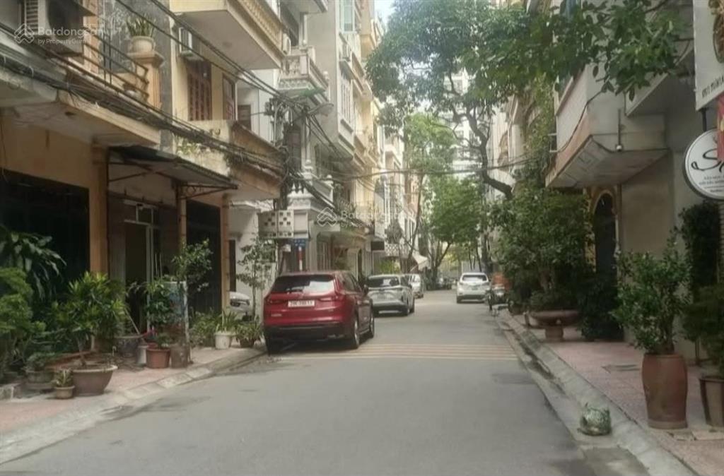 Bác hà bán nhà tự xây hoàng quốc việt phân lô vip ô tô tránh2 thoáng kinh doanh 55m 19 tỷ