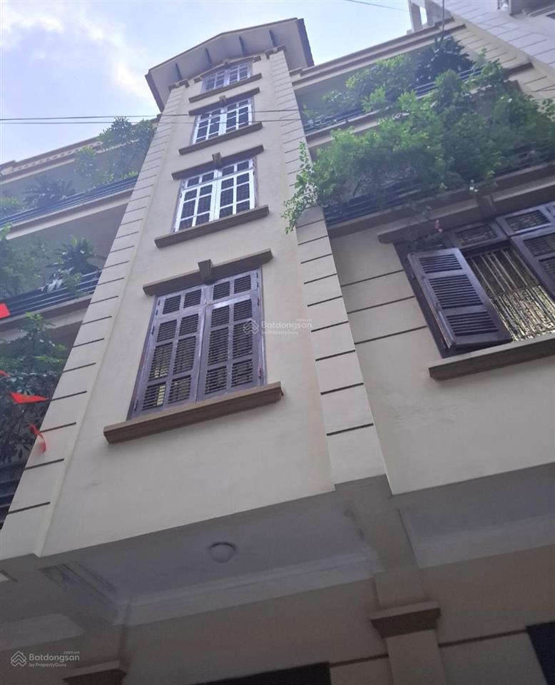Chính chủ cô hoa bán nhà nghĩa tân 50m pl ôtô tránh gần phố 17 tỷ