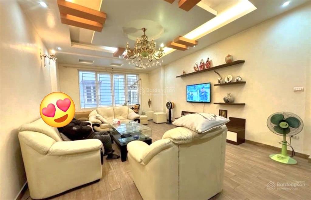 Chính chủ cô hoa bán nhà nghĩa tân 50m pl ôtô tránh gần phố 17 tỷ