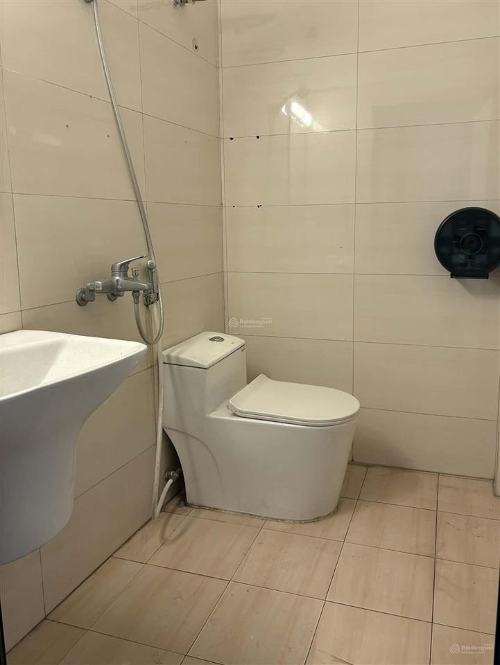 Chính chủ cho thuê nhà 5 tầng 75m2