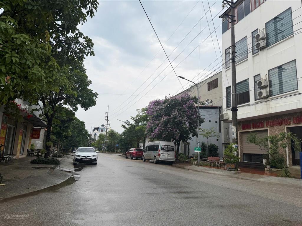 Đất đô thị đẹp trung tâm xã gia bình, tỉnh bắc ninh gần hồ điều hòa chỉ hơn 5 tỷ 0973 237 ***