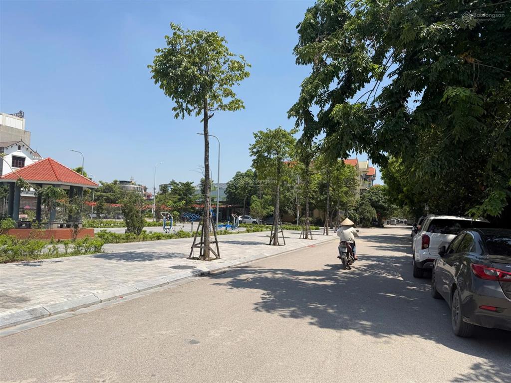 Gia đình cần tiền bán nhanh lô đất làn 2 khu đô thị đẹp xã gia bình, tỉnh bắc ninh 0973 237 ***