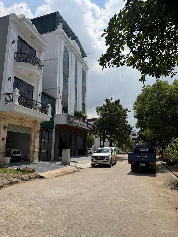 Cần bán gấp lô đất khu đô thị 99m2 trung tâm xã gia bình, tỉnh bắc ninh 0973 237 ***