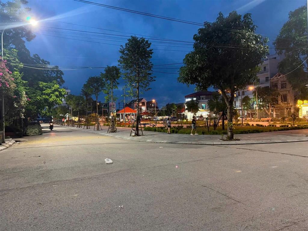 Một lô hiếm có mặt tiền 11m view công viên khu đô thị trung tâm xã gia bình, tỉnh bắc ninh