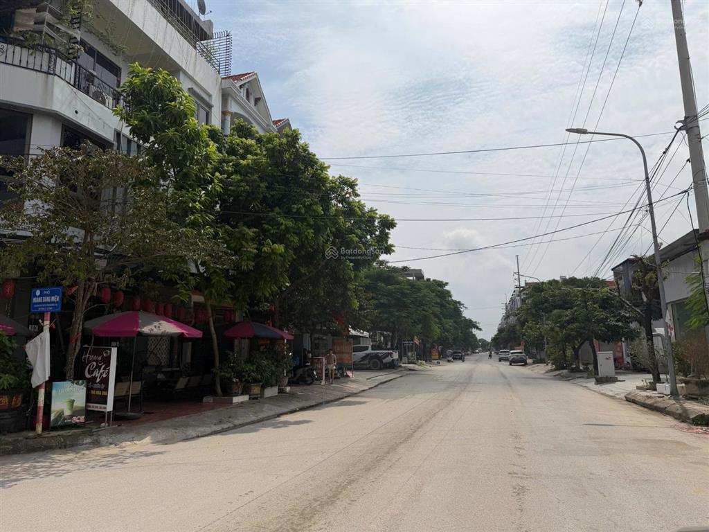 Một lô hiếm có mặt tiền 11m view công viên khu đô thị trung tâm xã gia bình, tỉnh bắc ninh