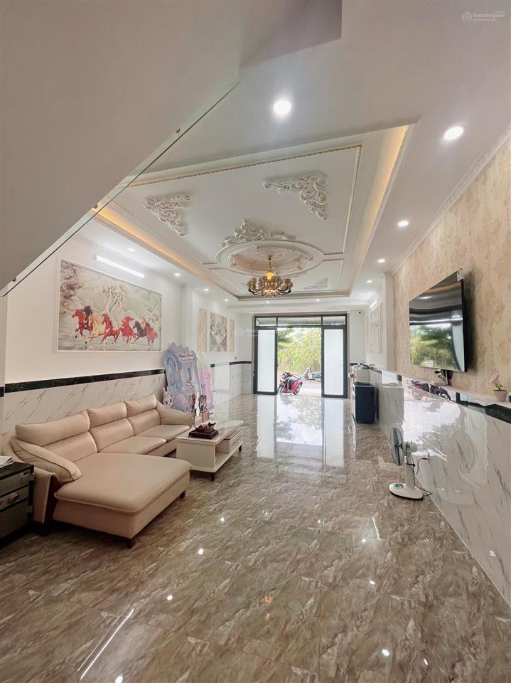 Bán nhà riêng trệt 2 lầu + 4pn khu dân cư tân phú, hưng phú, cần thơ .