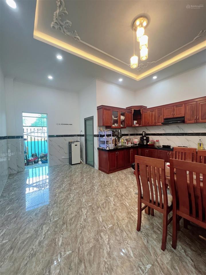 Bán nhà riêng trệt 2 lầu + 4pn khu dân cư tân phú, hưng phú, cần thơ .