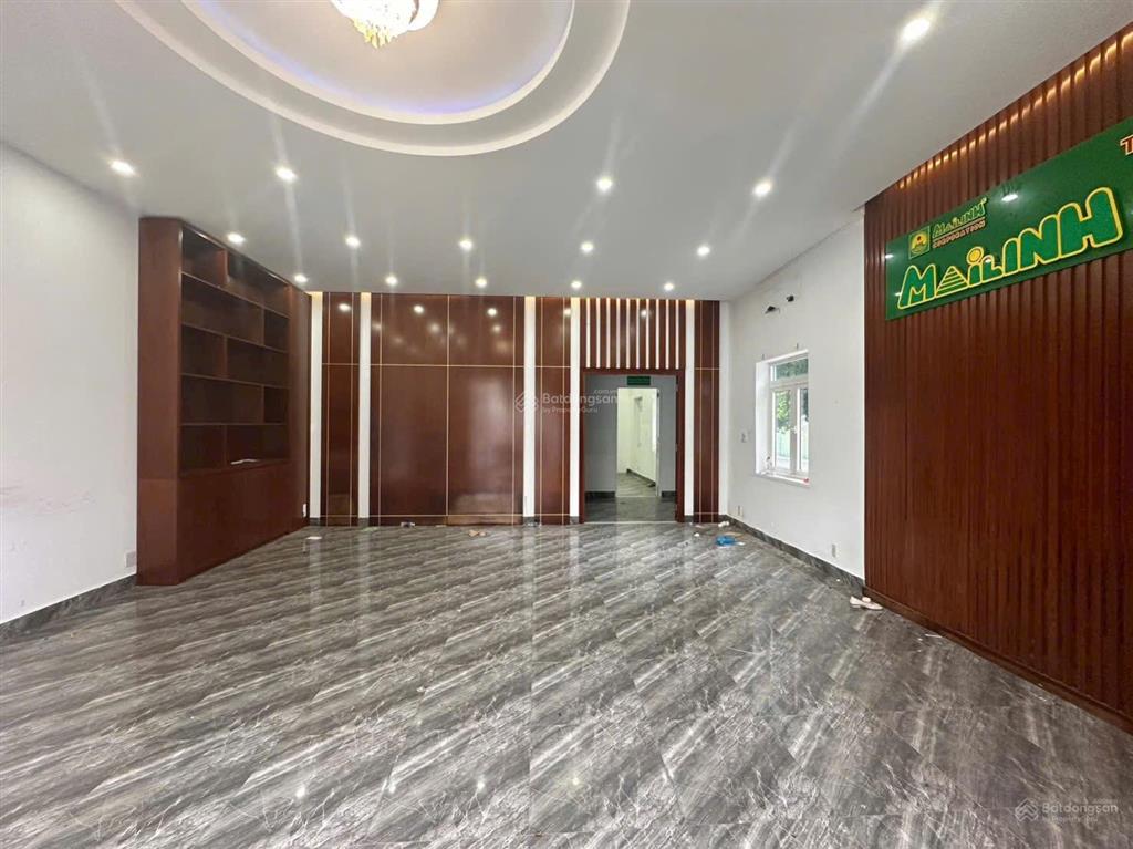 Cho thuê nhà 2 lầu 4pn mặt tiền lý thái tổ hưng phú cần thơ