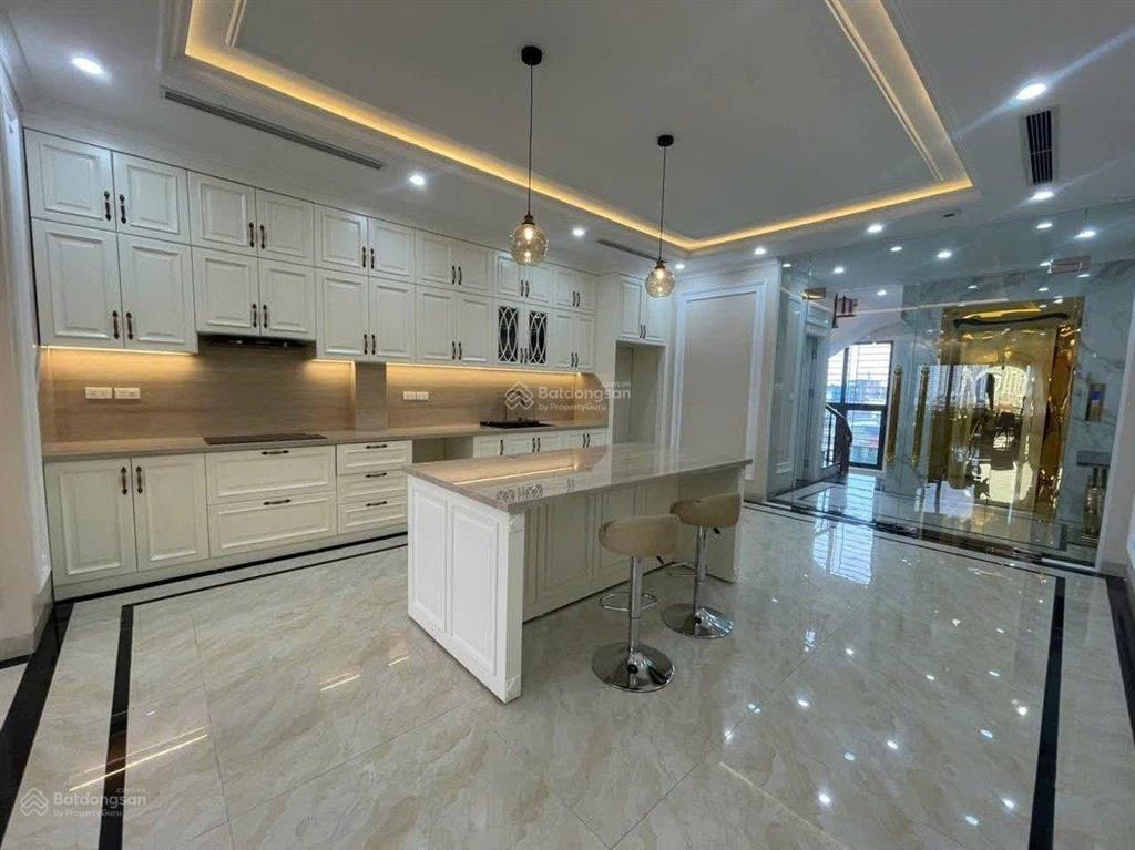 Bán nhà phân lô  long biên 110m, 8 tầng kinh doanh đỉnh 22,x tỷ