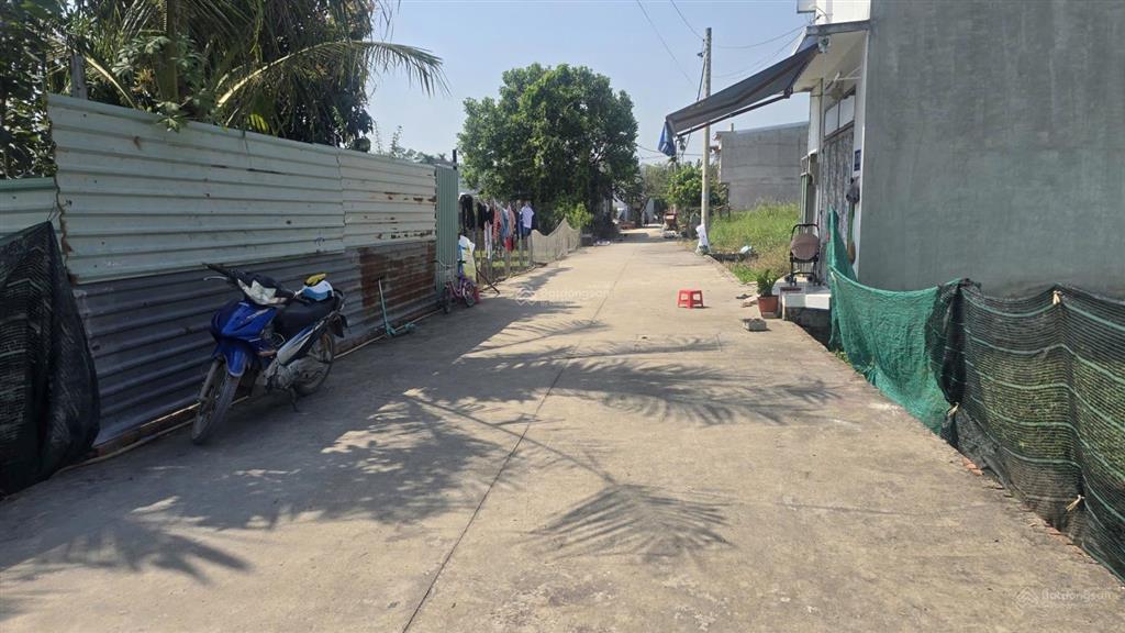 Lô đất ngang 6m diện tích 156m2 thổ cư giá 2.4 tỷ