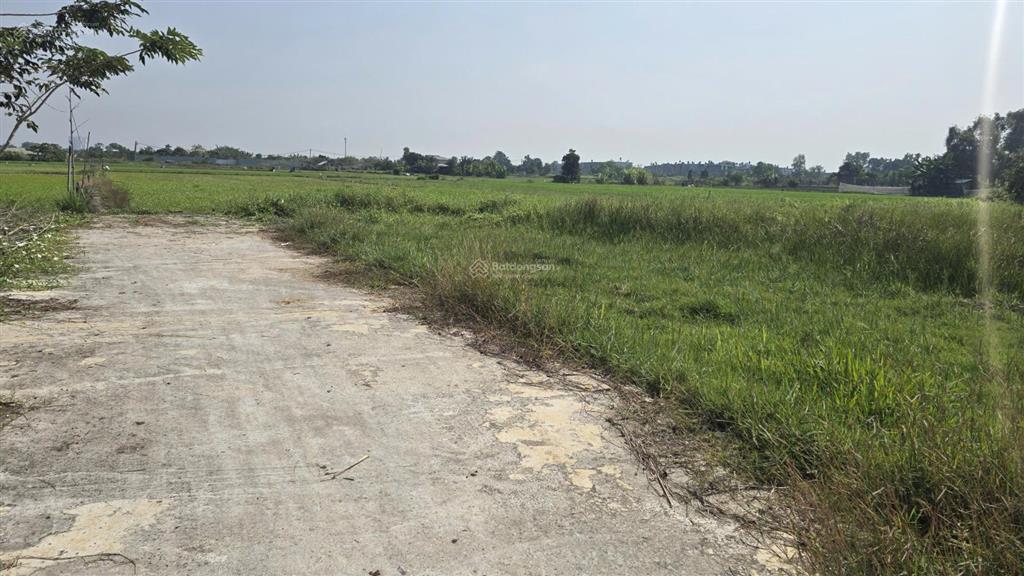 Nguồn hiếm lô đất 1ty7 108m2 thổ cư sổ hồng riêng