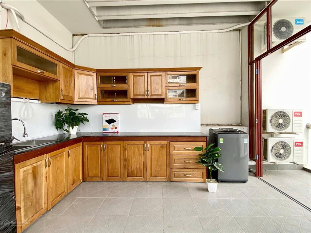 Căn hộ dịch vụ khu d2d võ thị sáu
giá 5,7 triệu