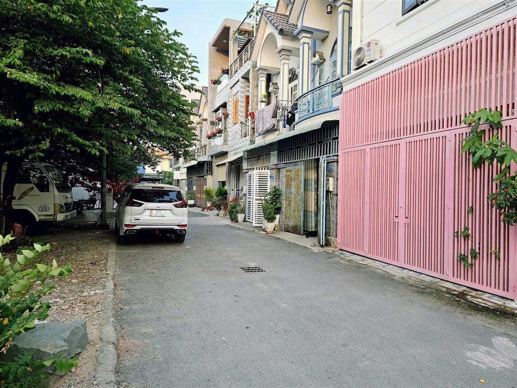 Bán lô đất thổ cư gần cổng sau pou chen, p. biên hòa  giá 2,47 tỷ
