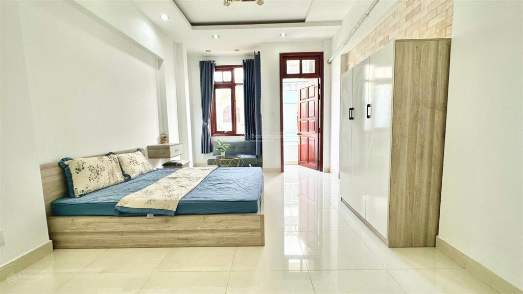Phòng ban công tại đường n10  d2d