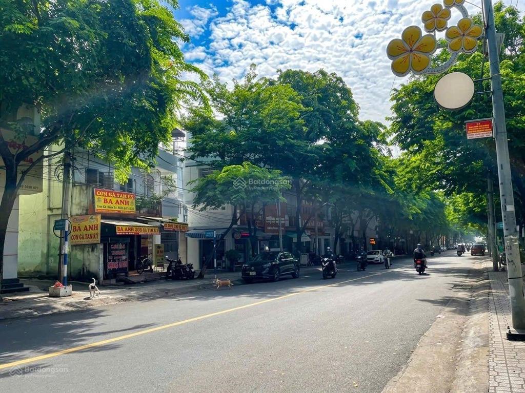 Gia đình cần bán đất trung tâm 2 mặt tiền trước sau  56m2  gần công viên biên hùng