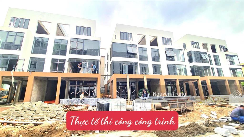 Chính chủ bán lô biệt thự song lập siêu hiếm tại 61 lạc trung  ngay 0904 859 ***