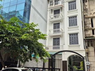 Bán nhà mặt phố đỗ quang  nguyễn thị định , hoàng ngân , 55m 5 tầng 6 mt giá hơn 30 tỷ