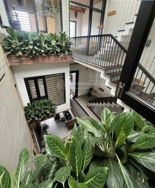 Bán nhà 3 tầng mặt tiền đường trần văn dư sát lô góc, ngang 7m5, gần biển