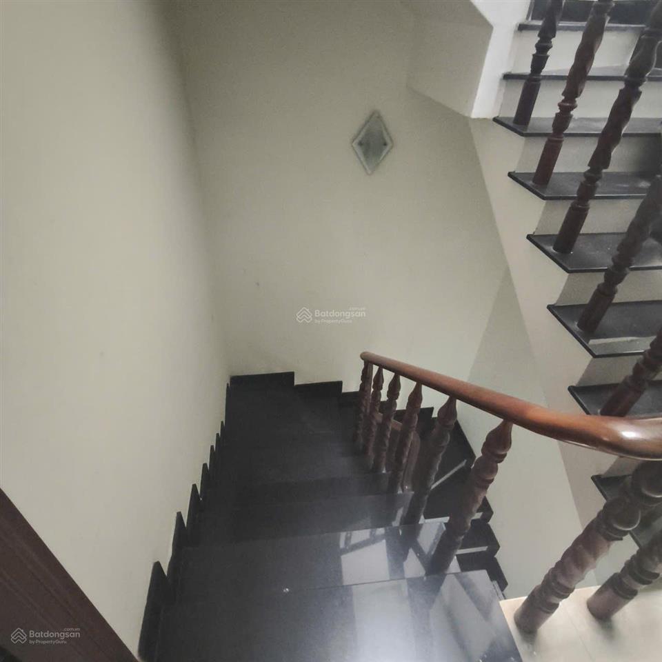 Đổi nhà cần bán gấp giá giảm nhanh từ 6.1 tỷ còn 5.9 tỷ ,nhà hxh,kiên cố 1 trệt 2 lầu sân thượng