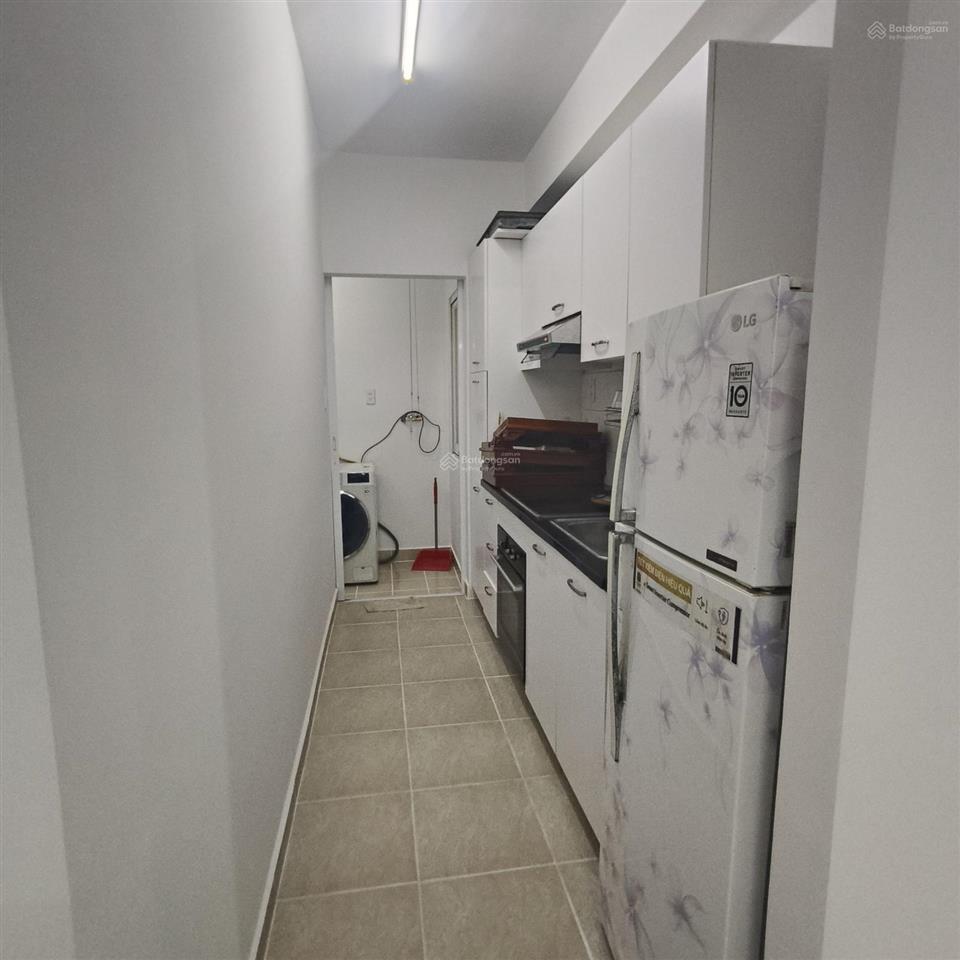 Căn hộ 64 m2 2pn ban công nhà tài lộc tặng nội thất đẹp