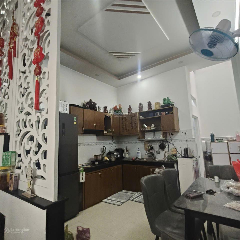 Cho thuê nhà phố khu trương đình hội 1 trệt 2 lầu ,4pn3wc giá 12tr/ 1 tháng