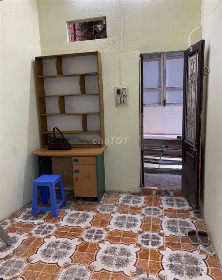 ĐC : Ngõ Giếng Mứt - phố Bạch Mai gần trung tâm thương mại Chợ Mơ , tr