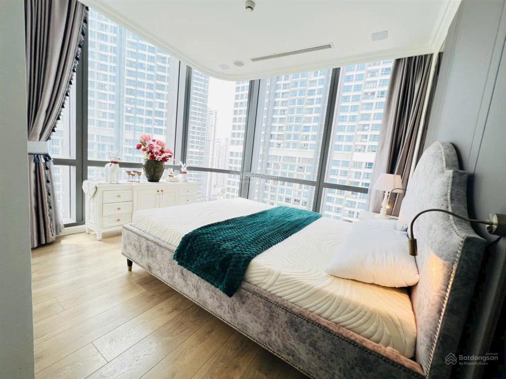 The landmark 81 vinhomes cho thuê 3pn vòng cung, giá 45tr/th, dt 109m2 full nội thất,  0397 383 ***