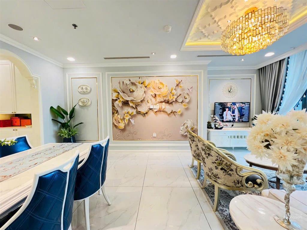 The landmark 81 vinhomes cho thuê 3pn vòng cung, giá 45tr/th, dt 109m2 full nội thất,  0397 383 ***