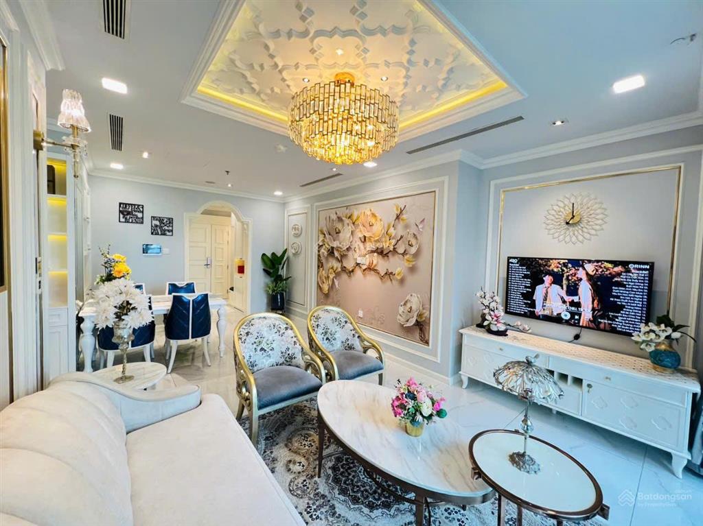 The landmark 81 vinhomes cho thuê 3pn vòng cung, giá 45tr/th, dt 109m2 full nội thất,  0397 383 ***