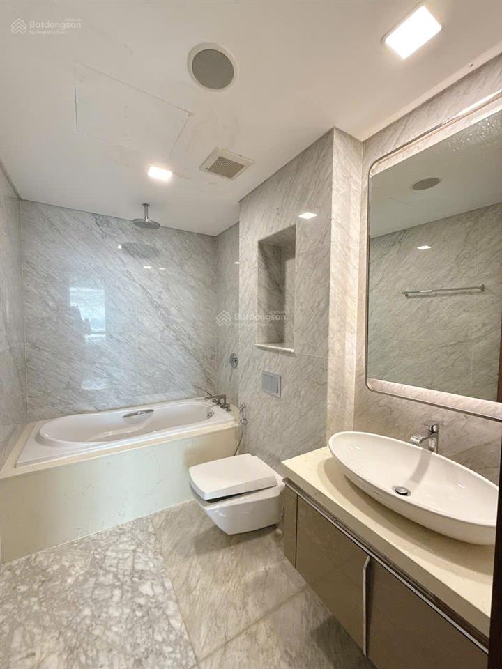 Cho thuê vinhomes central park the landmark 81 4pn vòng cung, giá 65tr, 144m2 full nt  0397 383 ***