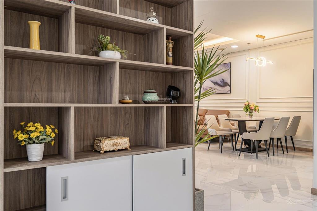 Cho thuê 4pn vòng cung vinhomes toà the landmark 81, giá 75tr dt 172m² full nội thất,  0397 383 ***