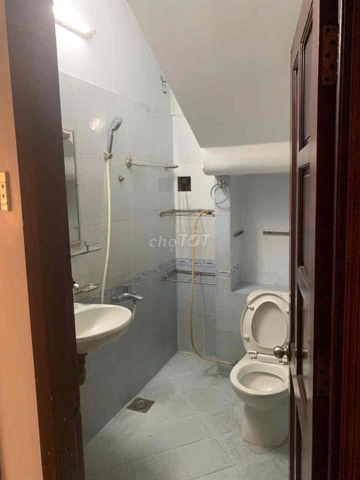 Phòng Trọ Sinh viên Vòng Xoay Lăng Cha Cả