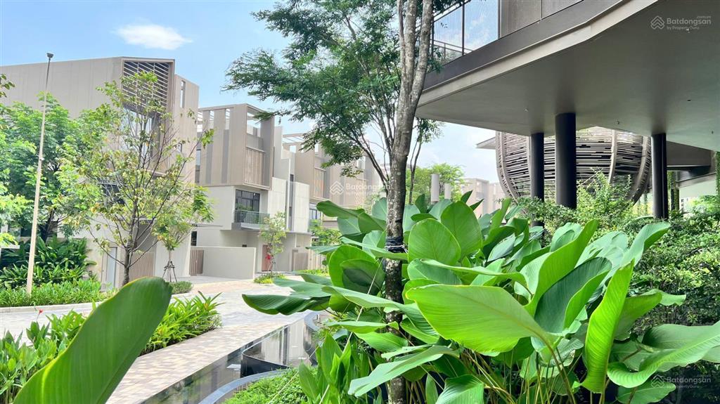 The orchard bán thu hồi vốn nhà phố 90m2, 4pn | giá 9,34 tỷ | gần clubhouse | xem nhà 24/7