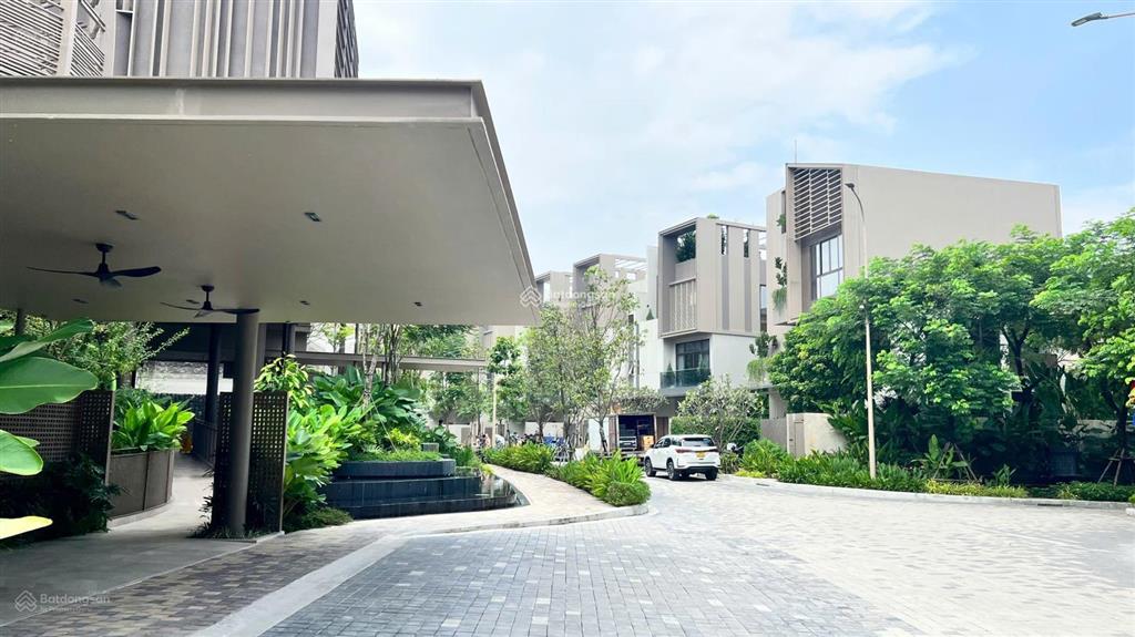 The orchard bán thu hồi vốn nhà phố 90m2, 4pn | giá 9,34 tỷ | gần clubhouse | xem nhà 24/7