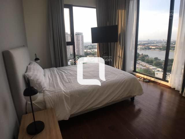 D'edge bán gấp căn 4pn lầu cao, view sông cực đẹp. đang có sẳn hđ thuê 105 trd net/tháng.