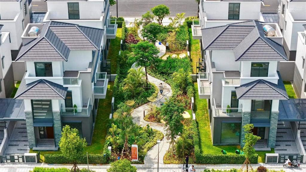 Gladia biệt thự đơn lập 240 m2 giá tốt thị trường, gần công viên welcome park & shophouse
