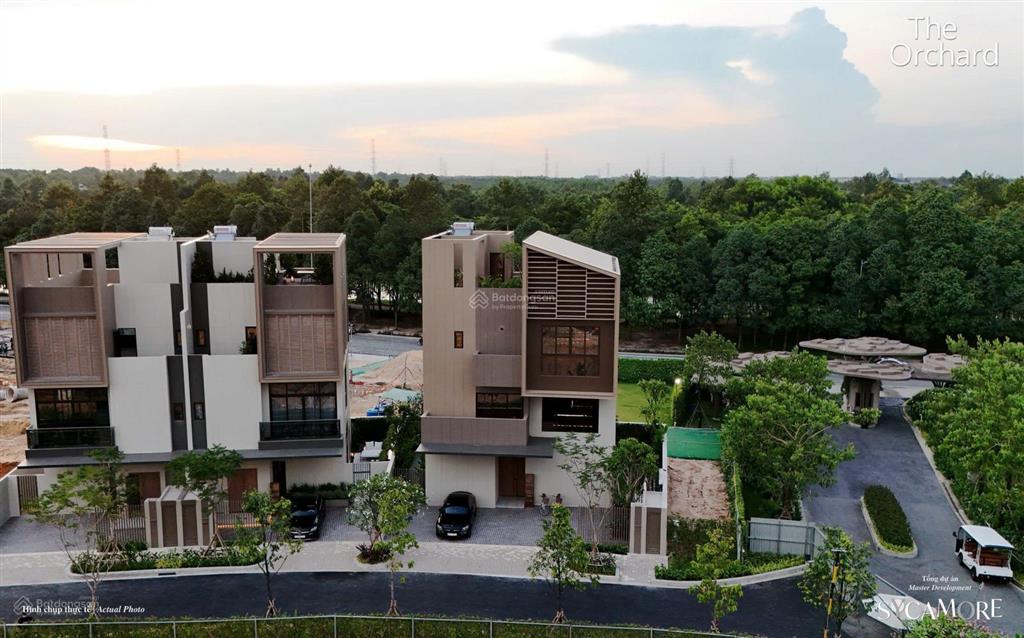 The orchard căn biệt thự đơn lập hiếm có mua từ cđt. dt 195 m2  18 tỷ, gần ngay công viên 75ha