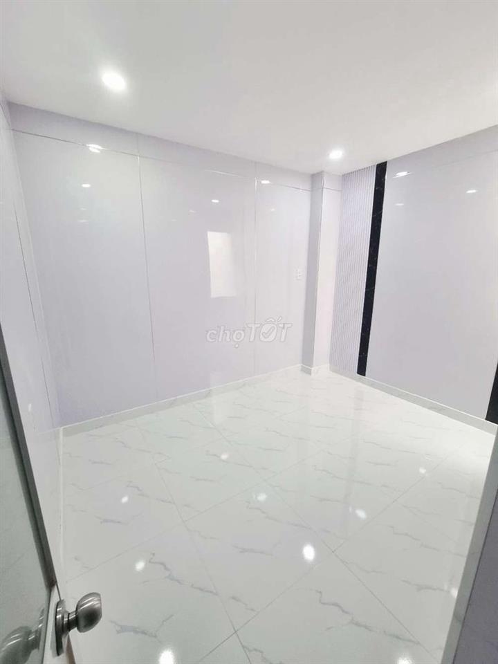 SIÊU PHẨM BÁN GẤP NHÀ SỔ HỒNG RIÊNG - HẺM XE TẢI LÊ VĂN KHƯƠNG 45m2