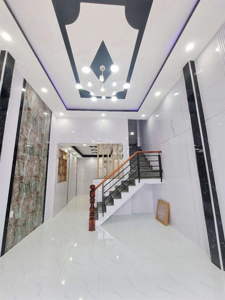 SIÊU PHẨM BÁN GẤP NHÀ SỔ HỒNG RIÊNG - HẺM XE TẢI LÊ VĂN KHƯƠNG 45m2