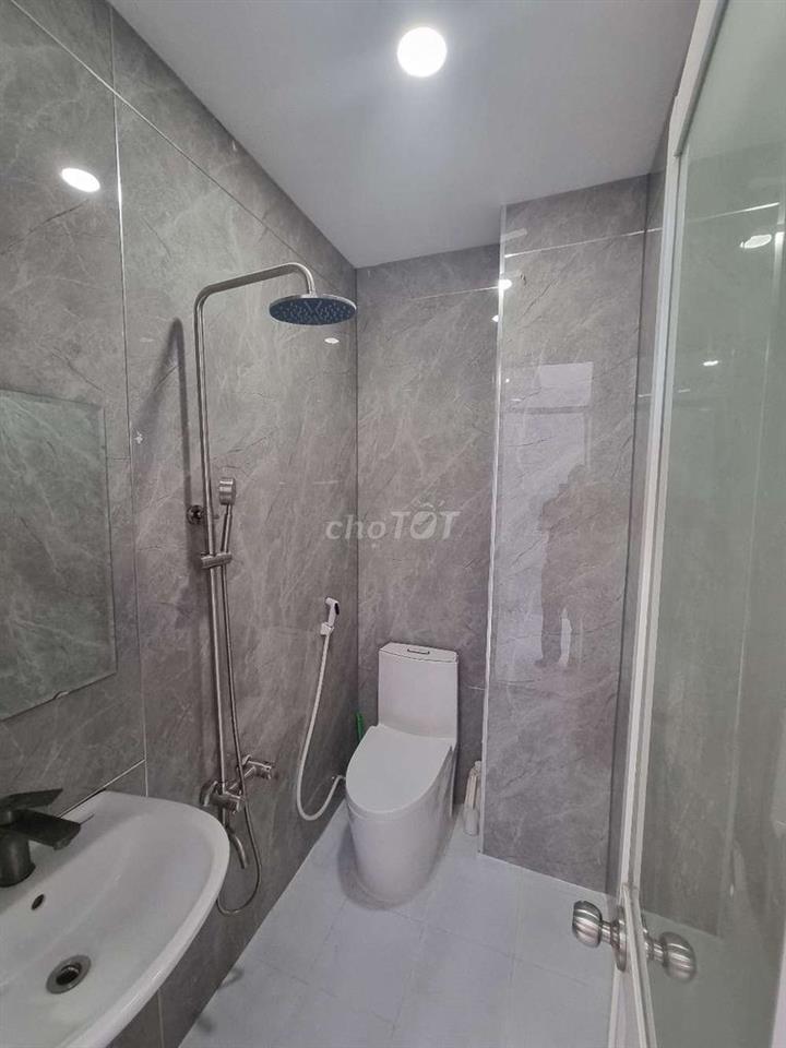 SIÊU PHẨM BÁN GẤP NHÀ SỔ HỒNG RIÊNG - HẺM XE TẢI LÊ VĂN KHƯƠNG 45m2