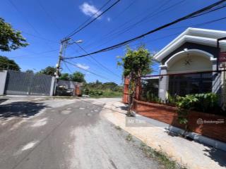 Bán đất củ chi, bán lô đất mặt tiền đường 185, tổng 142m2, có 140m2 thổ cư, xã bình mỹ.