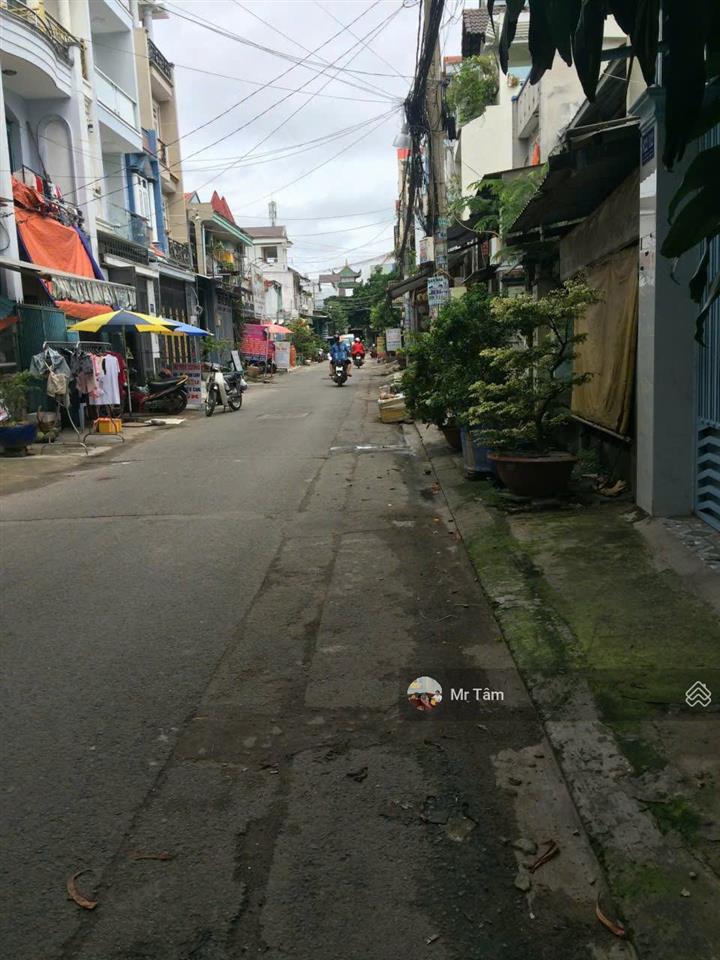 Cho thuê nhà đường xe tải, 1 sẹc hương lộ 2, có sẵn điện 3 pha tiện làm xưởng