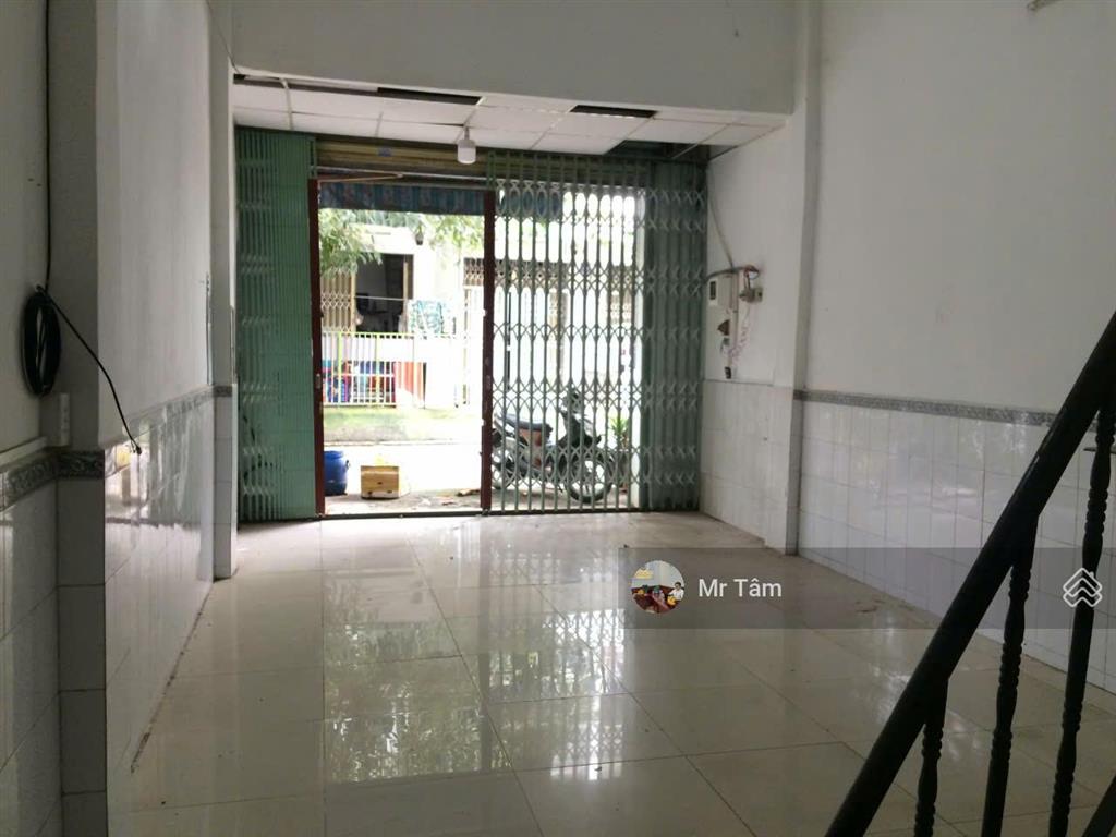 Cho thuê nhà đường xe tải, 1 sẹc hương lộ 2, có sẵn điện 3 pha tiện làm xưởng