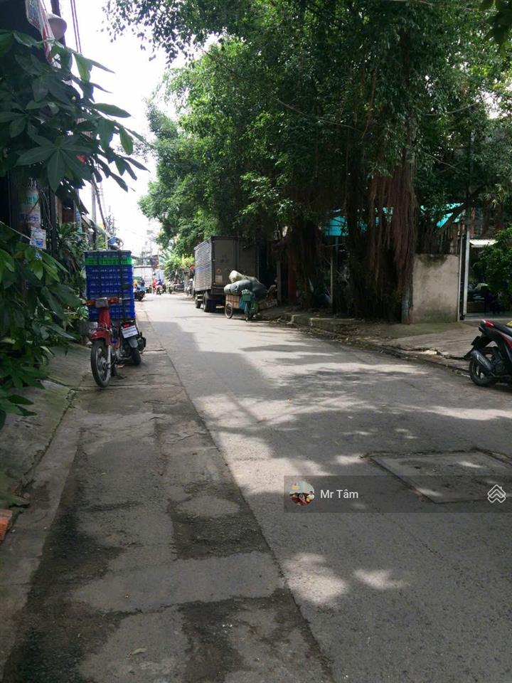 Cho thuê nhà đường xe tải, 1 sẹc hương lộ 2, có sẵn điện 3 pha tiện làm xưởng